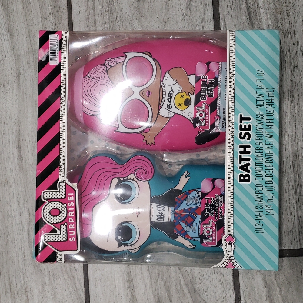 L.O.L. Surprise bath set.